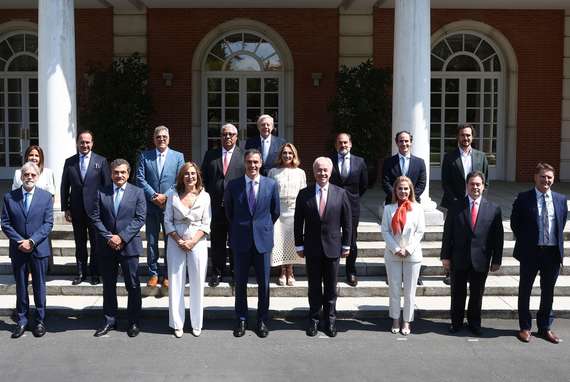 guillermo-bueso-presidente-de-grupo-financiero-atlantida-participa-en-el-viii-congreso-ceapi-sobre-inversion-lationamericana-en-espana1.jpg
